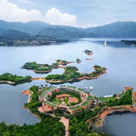 Karen·Qiandao Lake Hotel (Yacht Sailing Island Manor)