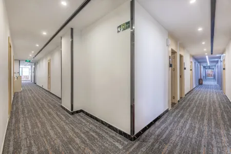 Yimi Hotel (Dongxiaonan Subway Station Store)
