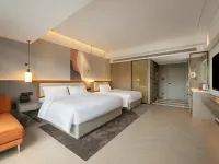 Howard Johnson Life KUNMING Hotels near Fude Station
