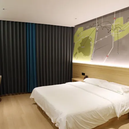 Xingzi Hotel (Maralbexi County Tuanjie West Road)