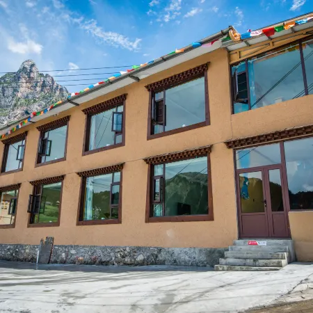 Cloudscape Mèiduō • Pure Lodge | Scenic Boutique Hotel (Dari Viewing Platform Branch)