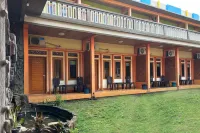 Family 24 Hotel near Pantai Cipatujah Hotel dekat Lapangan RAJAWALI 89