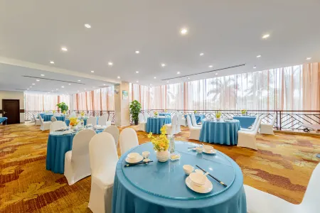 Zhuhai Xi Zang Hotel (Sports Center) Отели рядом с достопримечательностью «Zhuhai Branch of Beijing Normal University Dormitory»