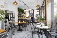 Avalon Hotel Paris Gare du Nord