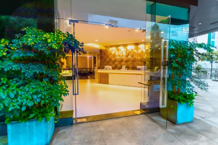 Hotel  Z (Shenzhen Futian Nonglin Subway Station) Отели рядом с достопримечательностью «Nanyuan»