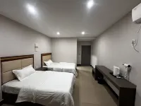 鞋城ホテル