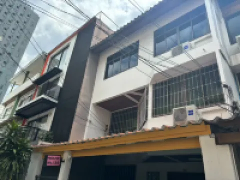 Apamet Hotel Hotels near Noble Remix