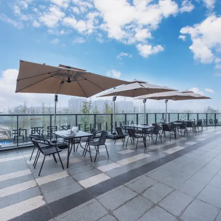 Cixi Sports Center Xinhefang Light Residence Hotel