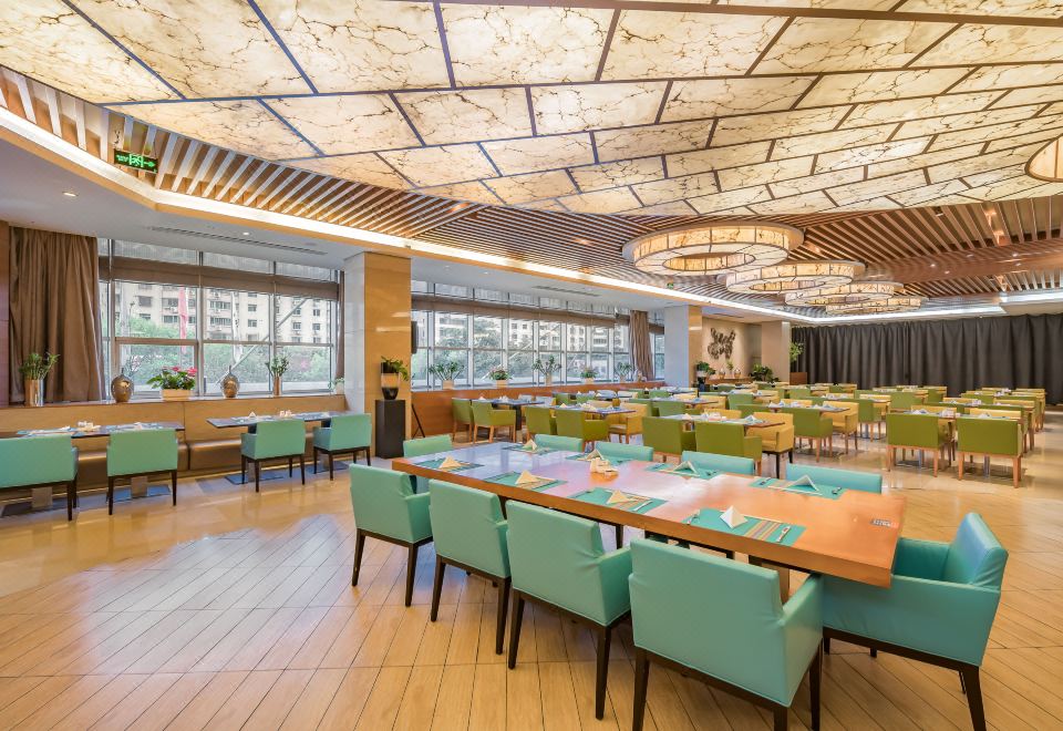 4. 라디슨 호텔 천..