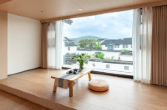 Suzhou Xinyue Courtyard Farmhouse