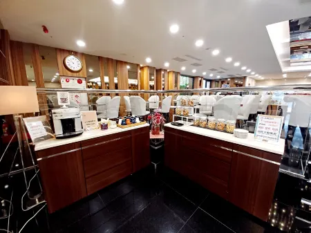 Sayo Hotel Отели рядом с достопримечательностью «Qijin Shell Museum»