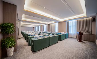 PALACE Hotel (Jinan Yaoqiang International Airport Lingang North Road Subway Station) )