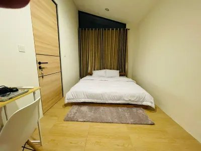 Cozy Home 1 Br w/ Balcony Lippo Karawaci, Tangerang Hôtels à : Cikupa