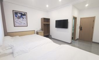 Erlanghe Xueyun Holiday Hotel