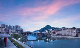 Ramada Hotel Shaoyang Oriental Phoenix