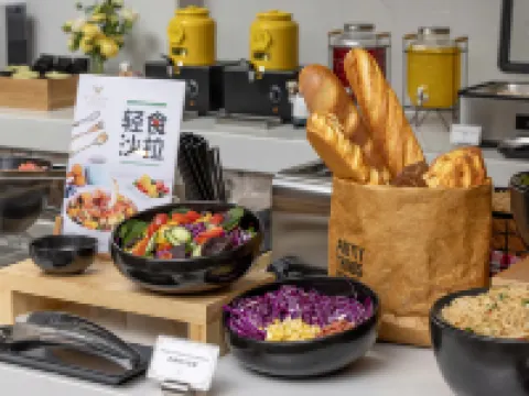 Vienna International Hotel (Haikou Meilan International Airport Store)