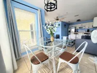 Navarre Beach Landing - 5 min walk to beach, amazing pool, close to pier