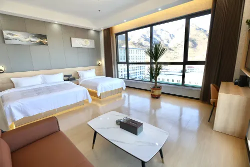 Rujia Huayi Selected Hotel (Qianxi Xihuan Road Branch) - Park Yeri