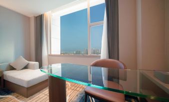 Qing Yuan New Holyton International Hotel