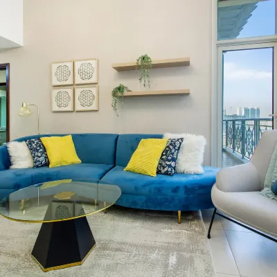 bnbme | Luxury Al Barsha Apt near Miracle Garden アラビアン・ランチ周辺のホテル