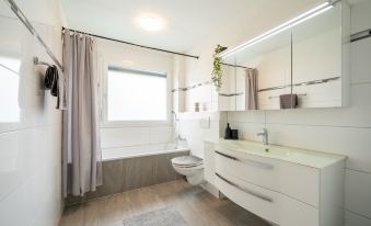 Serene Swiss Apt | scenic balcony views + parking