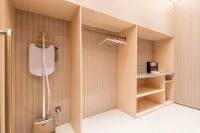 HanTing Hotel (Xinyang Huangchuan Xiya Heyue Square) - parcheggio