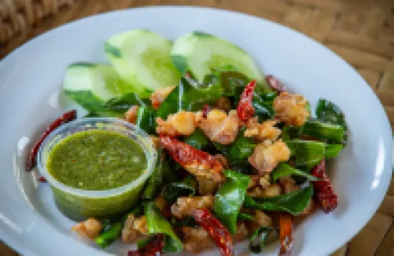 萬榮泳池派對酒店（泳池觀賞熱氣球，免費接送站，網紅打卡） 萬榮酒店