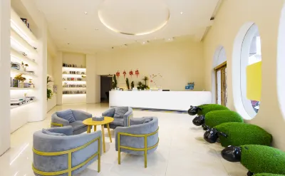 Huazhizhu Hotel (Xiufeng Street City Center)