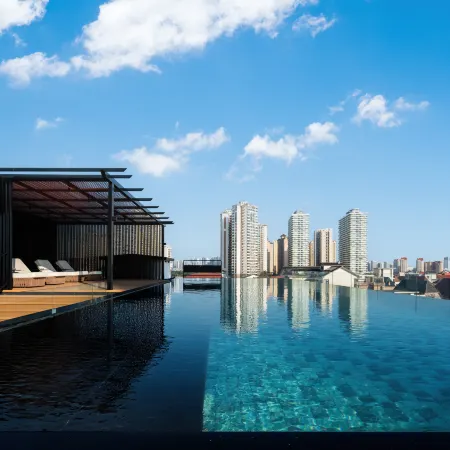 Beihai J Hotel (Beihai Silver Beach)
