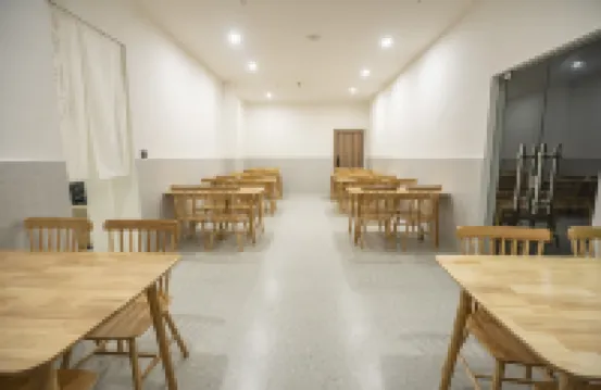 譽澗智選飯店（都江堰高鐵站融創樂園店）