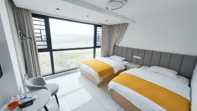Qingfeng Homestay (Zhangjiajie West Railway Station) Hotel in zona Zhangjiajie West Station