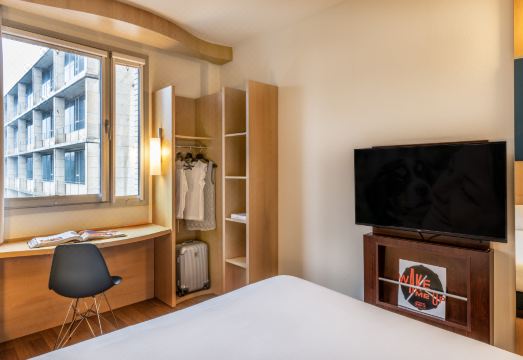 Ibis Barcelona Plaza Glories 22