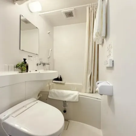 Fawn Hotel Отели рядом с достопримечательностью «Шитеннодзи (Храм)»