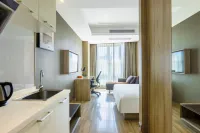 Xincheng Hotel (Yantai University International Expo Center Branch) - Beach