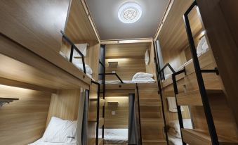 Fantasia Youth Hostel