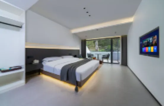 Fenghuang Yunlu Scenic Hotel (Fenghuang Ancient City)