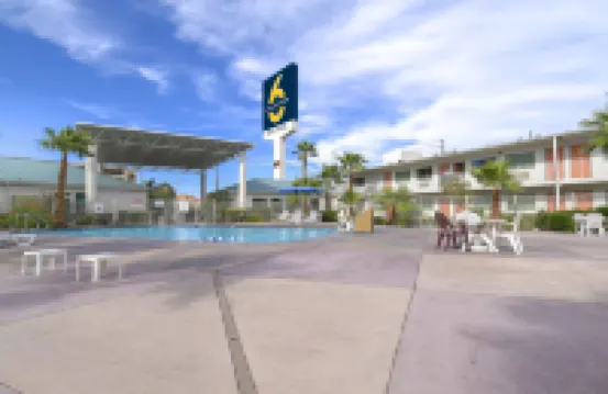 Studio 6 Suites Las Vegas, NV - Tropicana