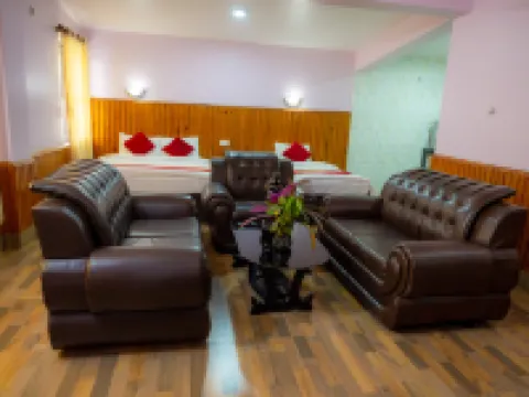 Hotel Monalisa Chitwan Pvt. Ltd. Hotels in Sauraha