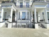 Trebovir Hotel Hotels near Hyde Park