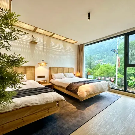 Sanqingshan Pick-up Homestay (Sanqingshan Museum Shop)