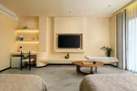 Lingshui Big Fish Small Building Resort Hotel