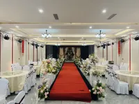 Jufeng Town Hongxilou Business Hotel