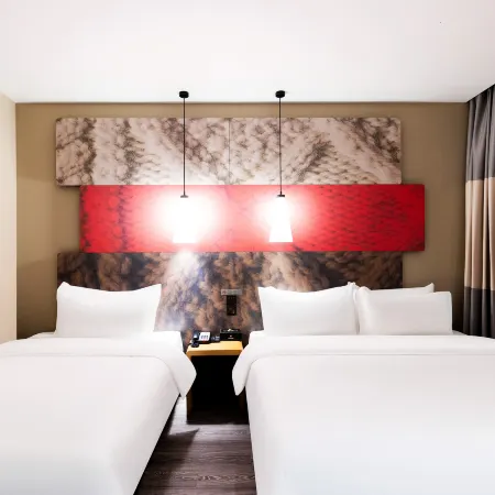 Ibis Hotel (Tianjin Ancient Culture Street) Отели рядом с достопримечательностью «Станция метро Gulou»