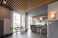 Wenshan Courtyard · Xuexiao Zhongshan Homestay (Dalian Railway Station Labor Park Subway Station) - sarapan