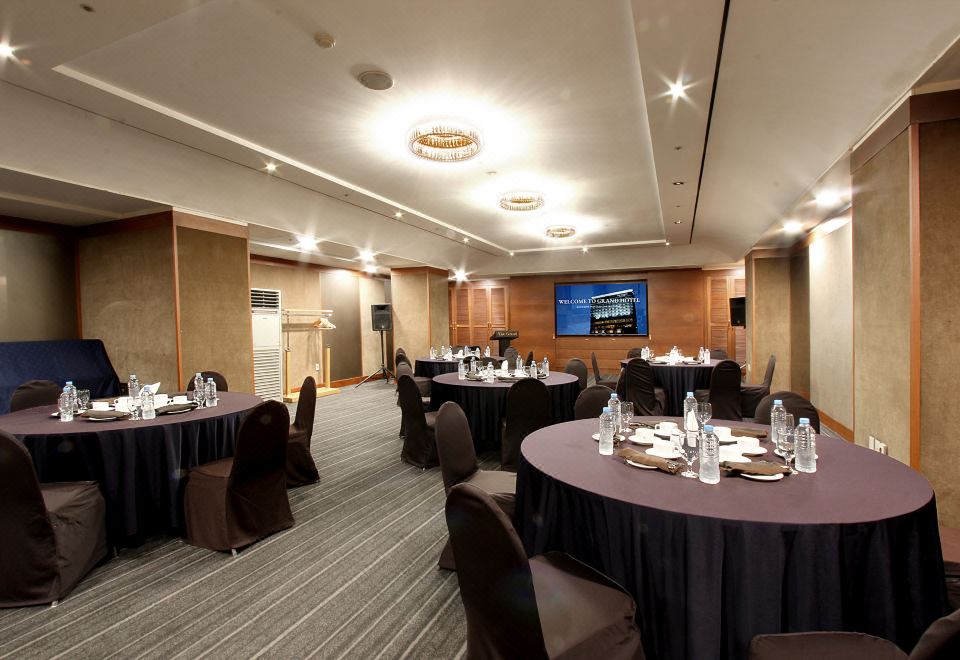 [대구그랜드호텔 로비 이미지]