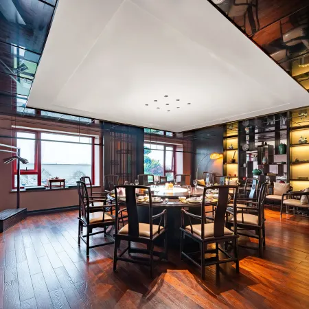 Xiangxuehai Hotel (Suzhou panmenjingqu)