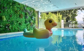 Linshan Luxury River View Hotel (Yangshuo West Street Lijiang Branch)