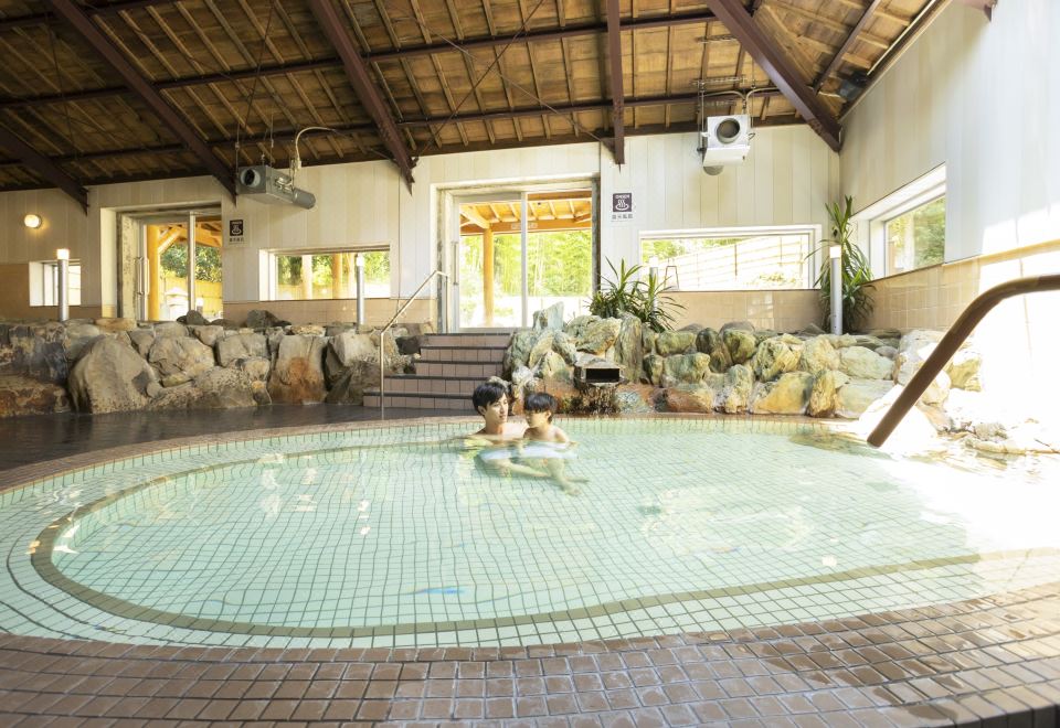 プール　湯快リゾート　大江戸温泉物語　7枚 大江戸温泉物語 ホテル蘭風（旧：湯快リゾートプレミアム 平戸千里ヶ浜