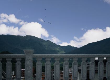 良棲山院民宿（ウモン草原）