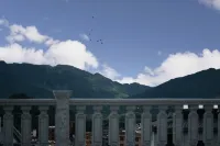 Liangqi Shanyuan Homestay (Wumeng Grass Plain)